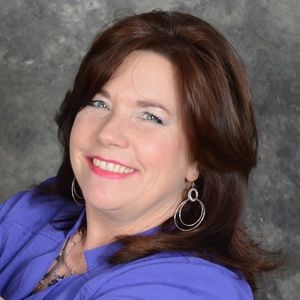 Meet your Posher, Traci